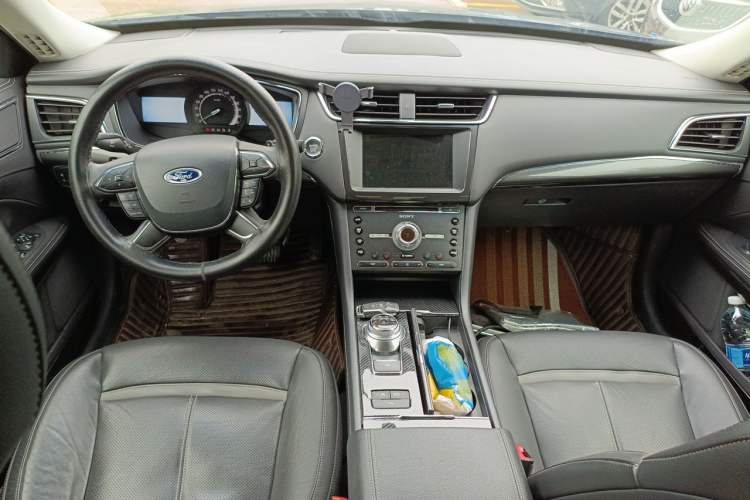 Used Ford Taurus 2017 EcoBoost 245 Luxury Model Interior 2