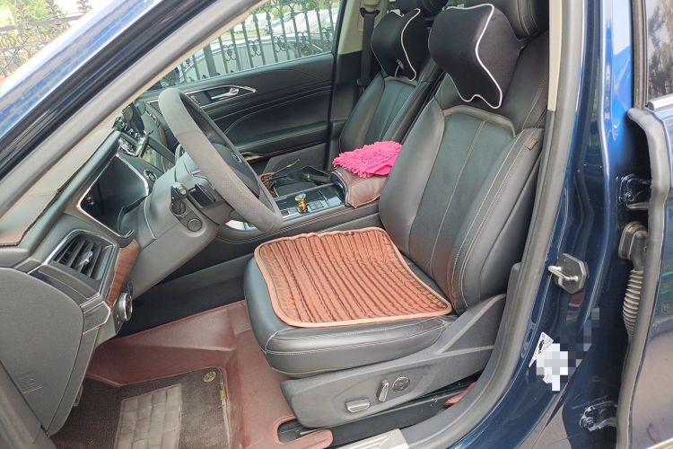 Used Ford Taurus 2017 EcoBoost 245 Flagship Model Left Front Seat