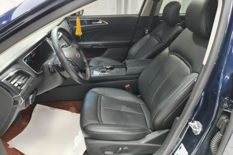Used Ford Taurus 2017 EcoBoost 245 Fashion Edition Left Front Seat