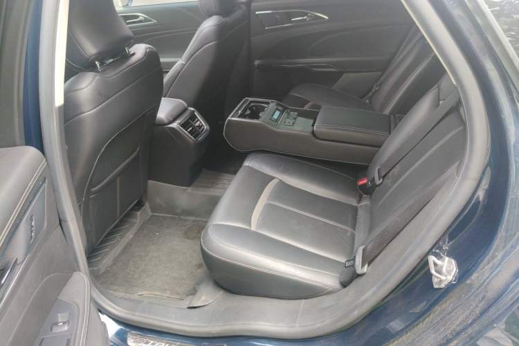 Used Ford Taurus 2017 EcoBoost 245 Luxury Model Left Rear Seat