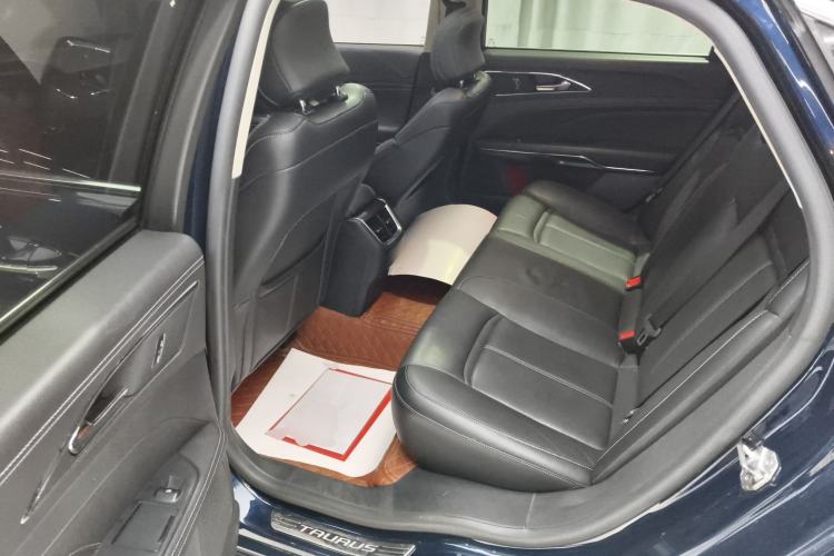 Used Ford Taurus 2017 EcoBoost 245 Fashion Edition Left Rear Seat