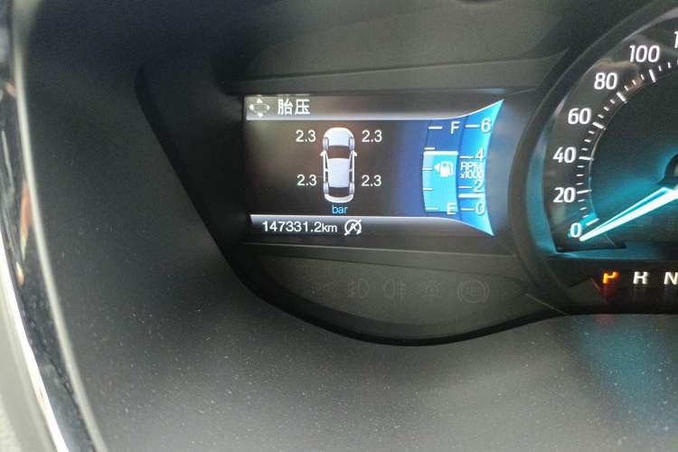 Used Ford Taurus 2017 EcoBoost 245 Luxury Model Odometer Close Up