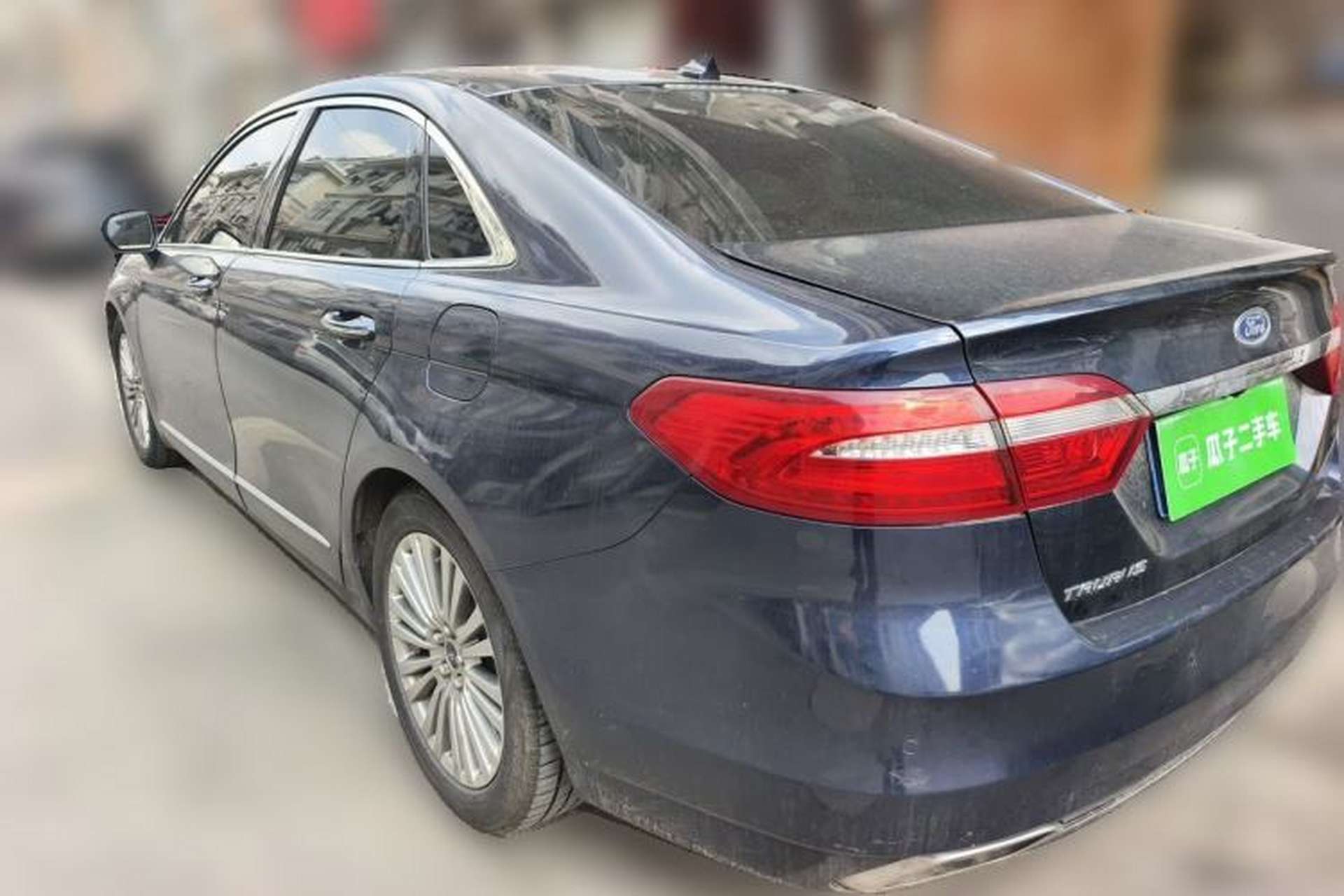 Used Ford Taurus 2017 EcoBoost 245 Luxury Model Rear Left 45 Deg
