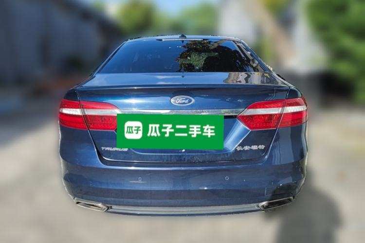 Used Ford Taurus 2017 EcoBoost 245 Fashion Edition Rear