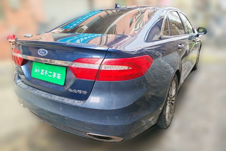 Used Ford Taurus 2017 EcoBoost 245 Luxury Model Rear Right 45 Deg