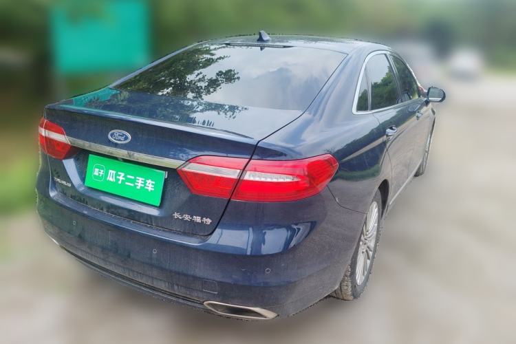 Used Ford Taurus 2017 EcoBoost 245 Luxury Model Rear Right 45 Deg