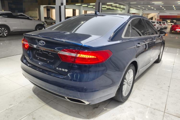 Used Ford Taurus 2017 EcoBoost 245 Fashion Edition Rear Right 45 Deg