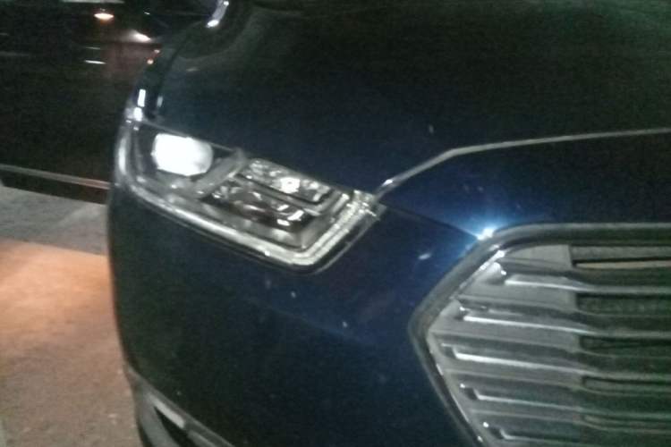 Used Ford Taurus 2017 Facelifted EcoBoost 245 Luxury Version Right Front Headlight