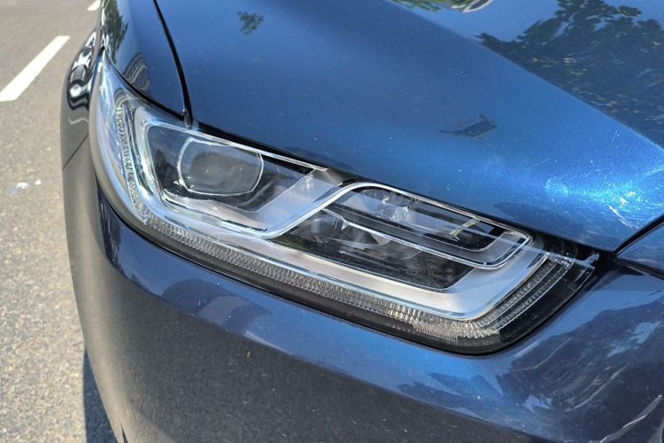 Used Ford Taurus 2017 EcoBoost 245 Luxury Model Right Front Headlight