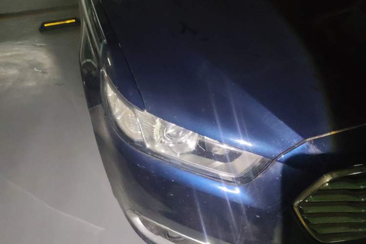 Used Ford Taurus 2017 EcoBoost 180 Luxury Model Right Front Headlight