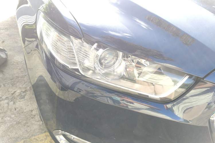 Used Ford Taurus 2017 EcoBoost 245 Fashion Edition Right Front Headlight