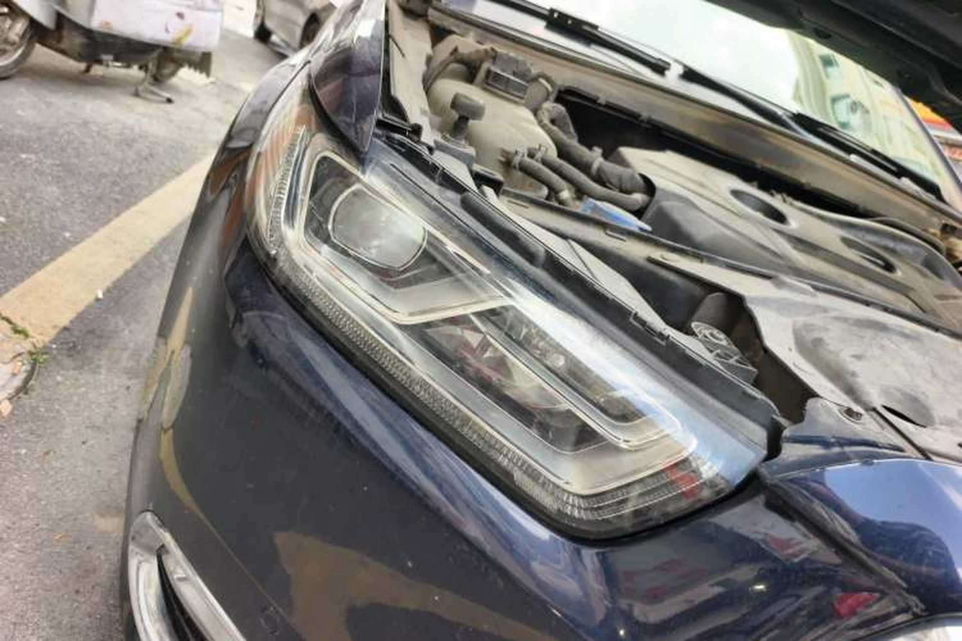 Used Ford Taurus 2017 EcoBoost 245 Luxury Model Right Front Headlight