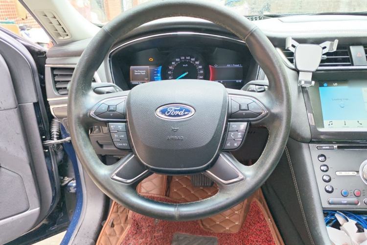 Used Ford Taurus 2017 EcoBoost 245 Luxury Model Steering Wheel