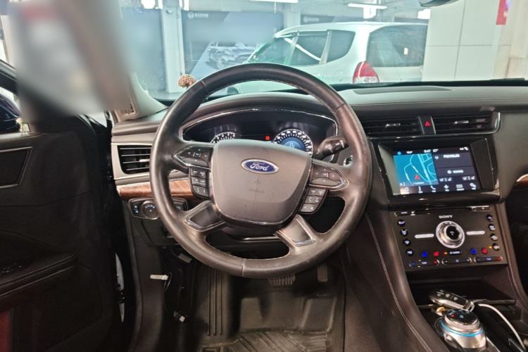 Used Ford Taurus 2017 EcoBoost 245 Flagship Model Steering Wheel