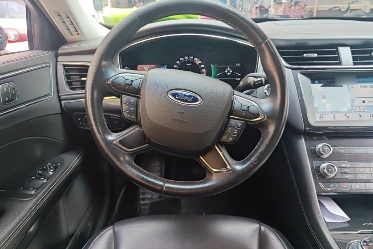 Used Ford Taurus 2017 EcoBoost 245 Fashion Edition Steering Wheel