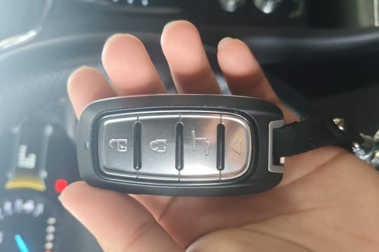 Used Ford Taurus 2017 EcoBoost 245 Fashion Edition Vehicle Key