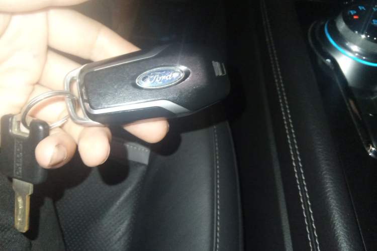 Used Ford Taurus 2017 Facelifted EcoBoost 245 Luxury Version Vehicle Key