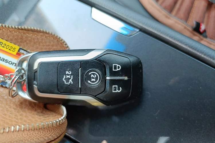 Used Ford Taurus 2017 EcoBoost 245 Flagship Model Vehicle Key