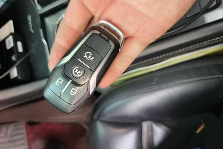 Used Ford Taurus 2017 EcoBoost 245 Luxury Model Vehicle Key
