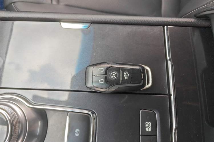 Used Ford Taurus 2017 EcoBoost 245 Fashion Edition Vehicle Key