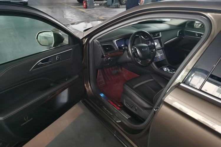 Used Ford Taurus 2017 EcoBoost 245 Flagship Model Driver Seat