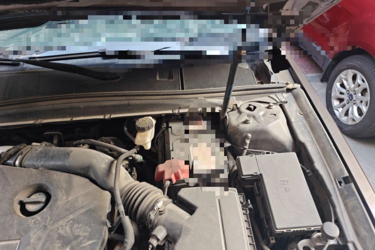 Used Ford Taurus 2017 EcoBoost 245 Luxury Model Engine Bay Left