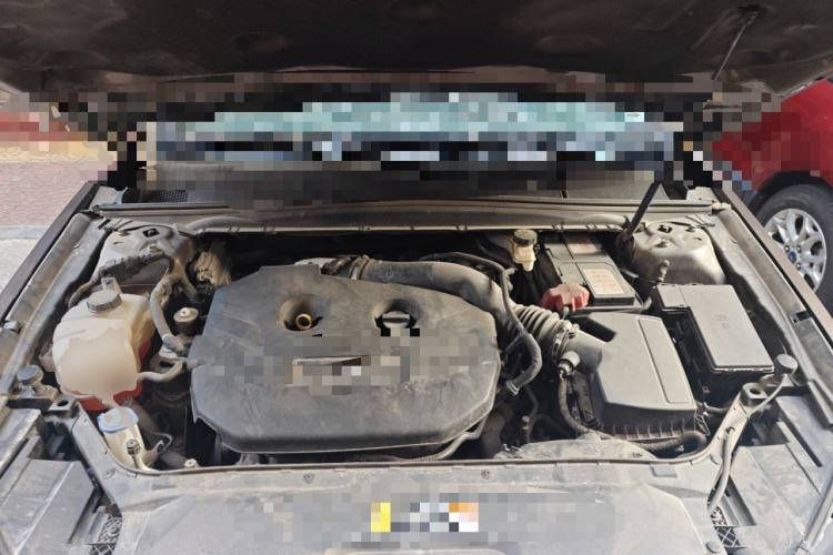 Used Ford Taurus 2017 EcoBoost 245 Luxury Model Engine Bay