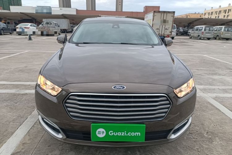 Used Ford Taurus 2017 EcoBoost 245 Fashion Edition Front