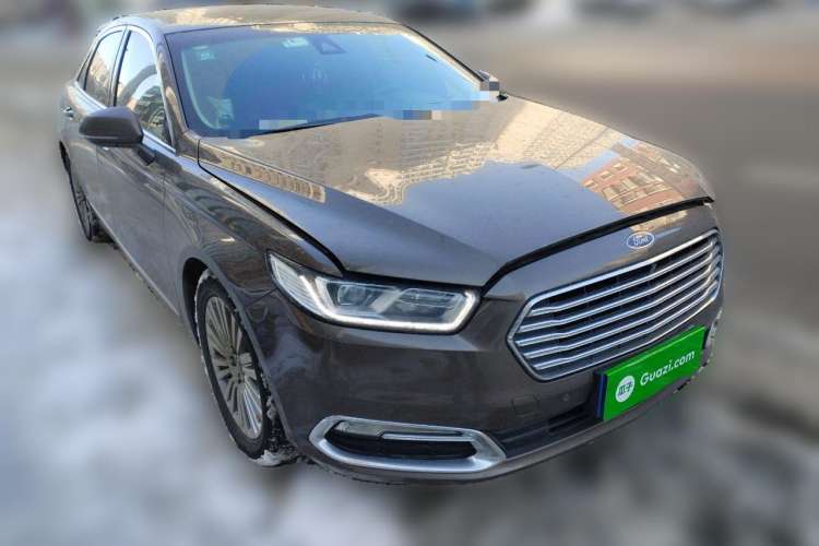 Used Ford Taurus 2017 EcoBoost 245 Luxury Model Front Right 45 Deg
