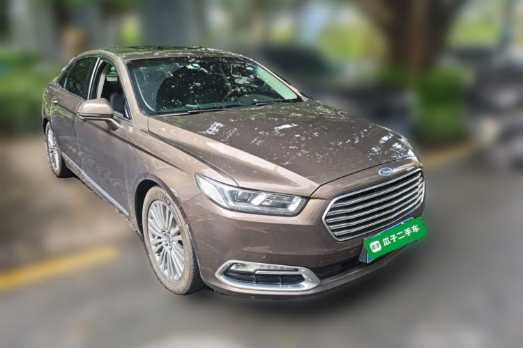 Used Ford Taurus 2017 EcoBoost 245 Luxury Model Front Right 45 Deg