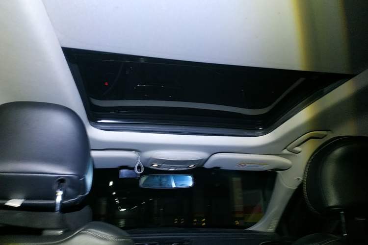 Used Ford Taurus 2017 EcoBoost 245 Luxury Model Headliner