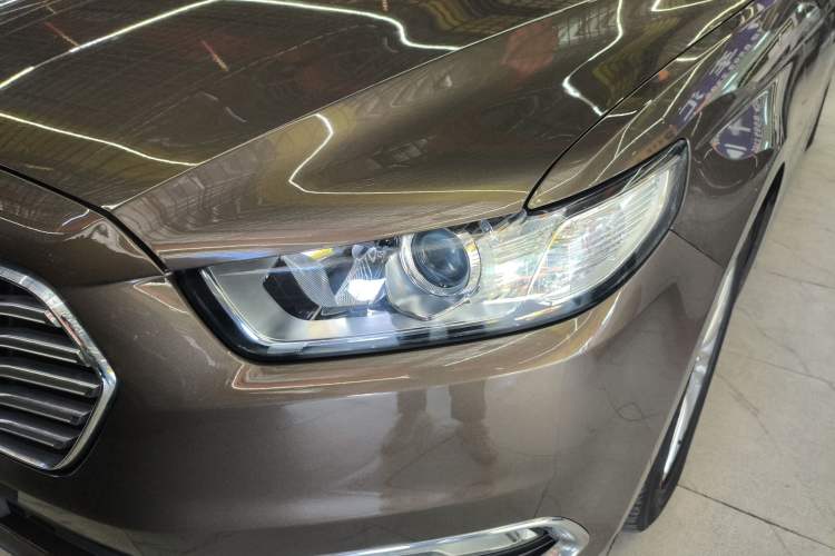 Used Ford Taurus 2017 EcoBoost 245 Fashion Edition Left Front Headlight