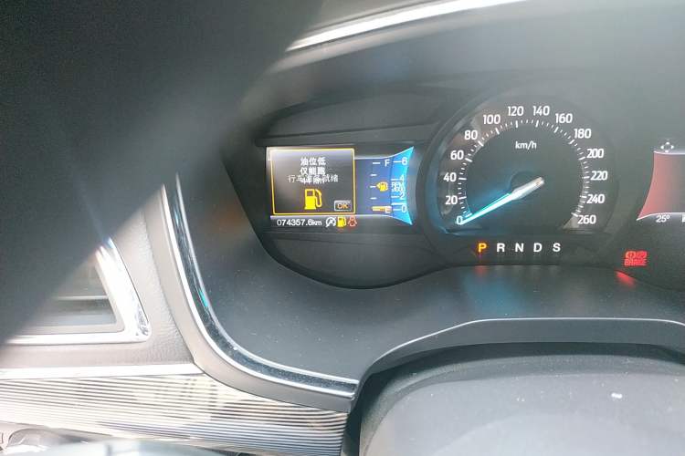 Used Ford Taurus 2017 EcoBoost 245 Luxury Model Odometer Close Up