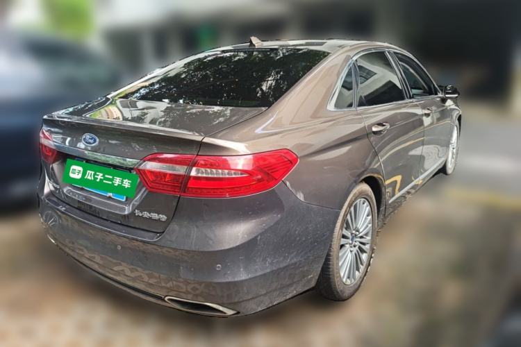 Used Ford Taurus 2017 EcoBoost 245 Luxury Model Rear Right 45 Deg