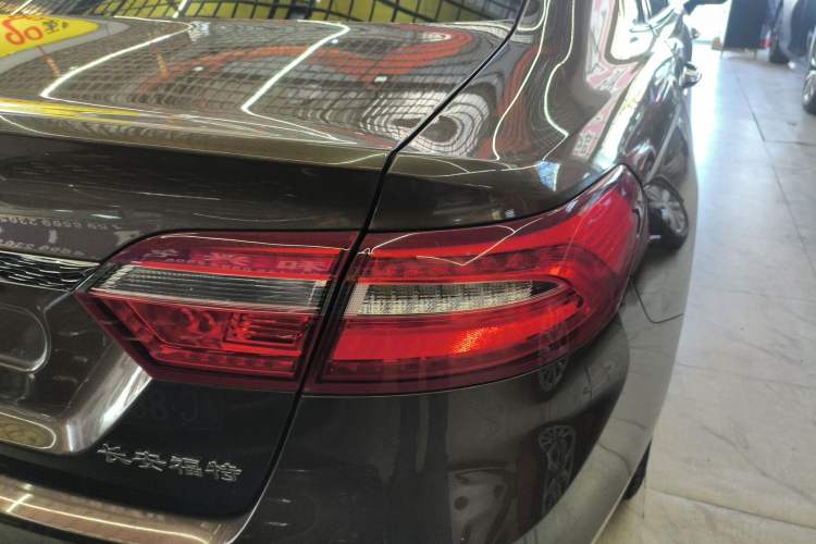 Used Ford Taurus 2017 EcoBoost 245 Fashion Edition Right Rear Taillight
