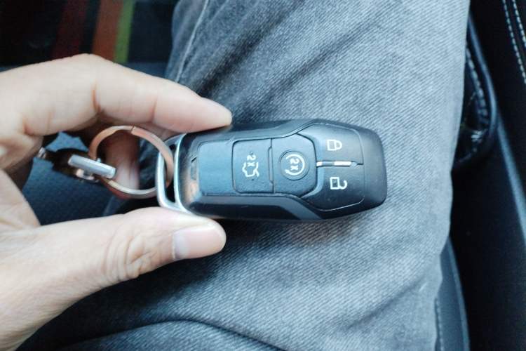 Used Ford Taurus 2017 EcoBoost 245 Luxury Model Vehicle Key