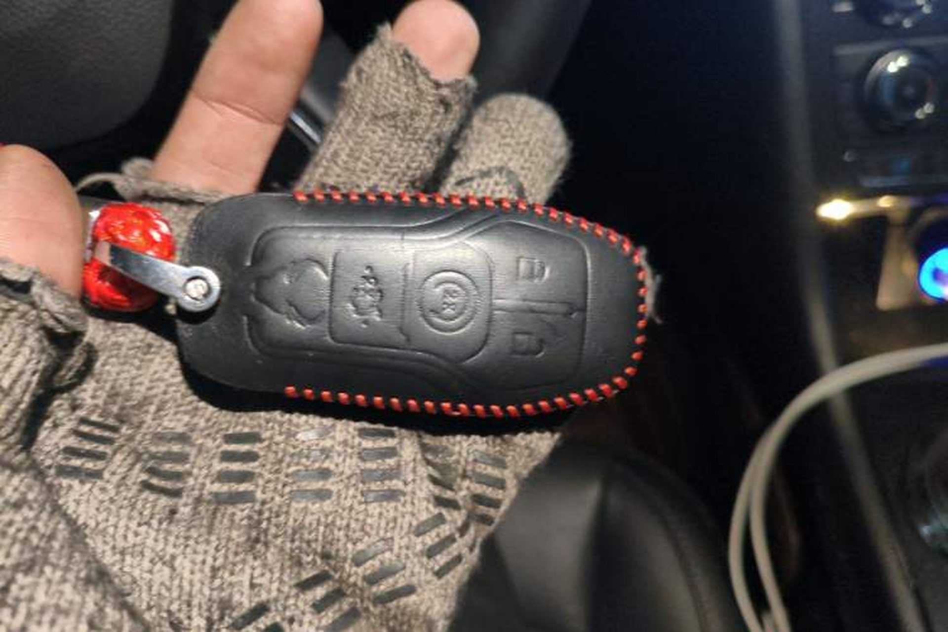 Used Ford Taurus 2017 EcoBoost 245 Fashion Edition Vehicle Key