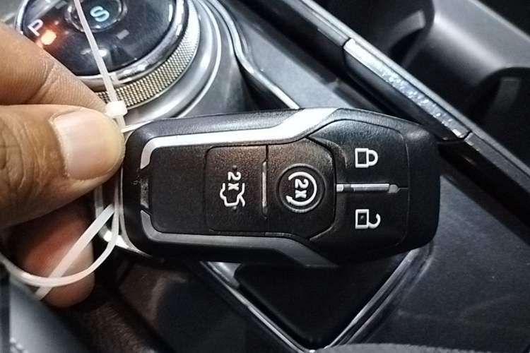 Used Ford Taurus 2017 EcoBoost 245 Luxury Model Interior 1