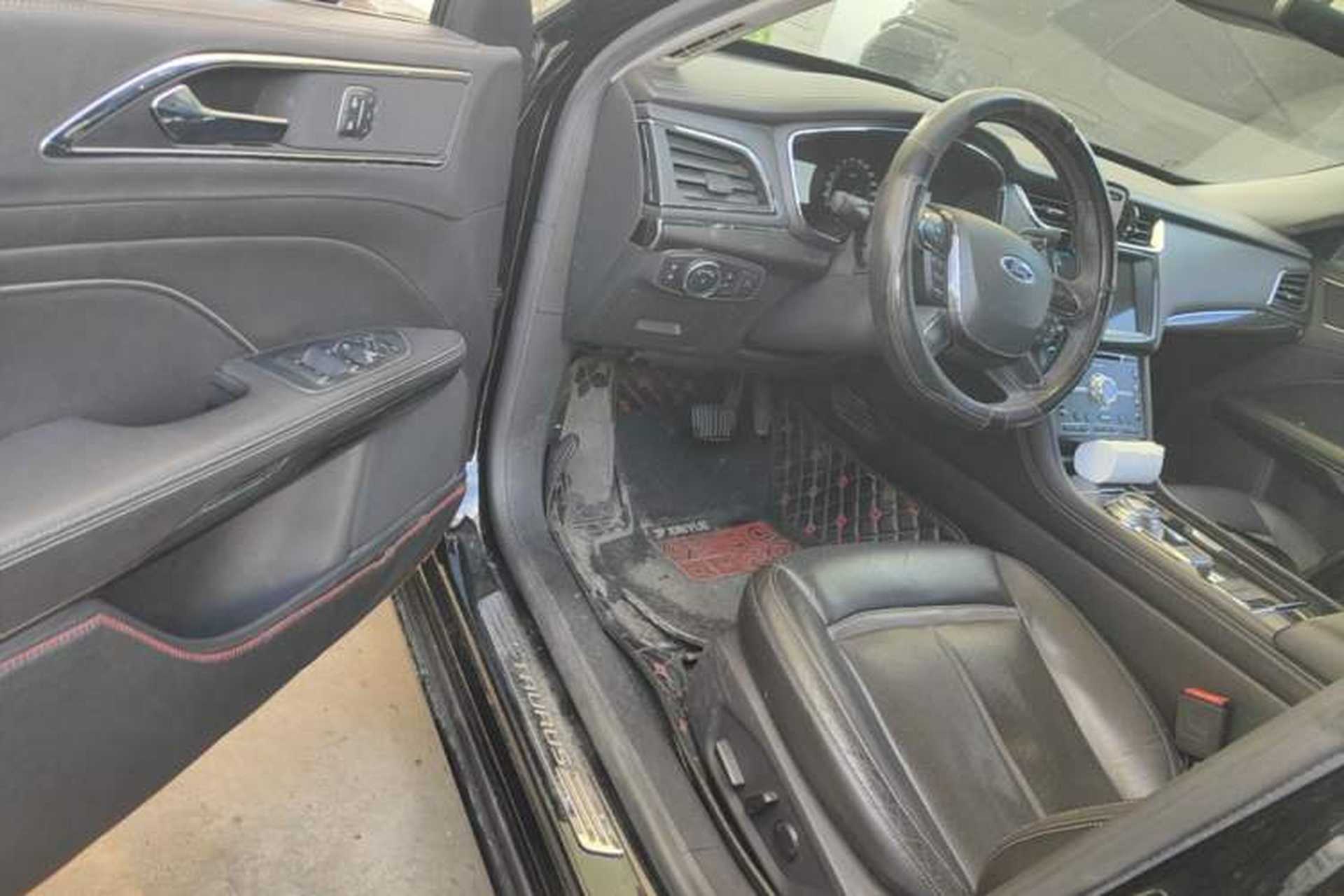 Used Ford Taurus 2017 EcoBoost 245 Luxury Model Driver Seat
