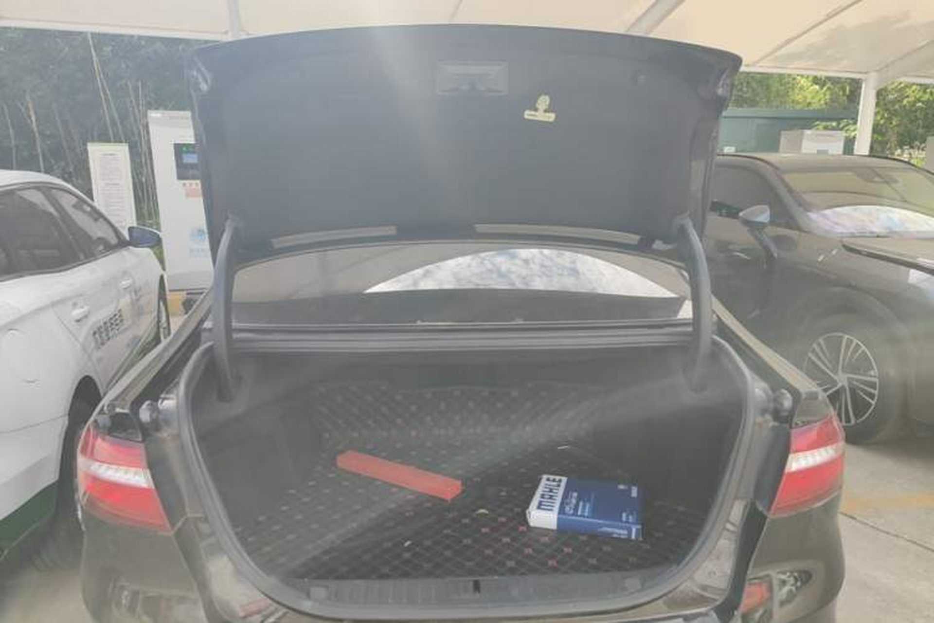 Used Ford Taurus 2017 EcoBoost 245 Luxury Model Trunk