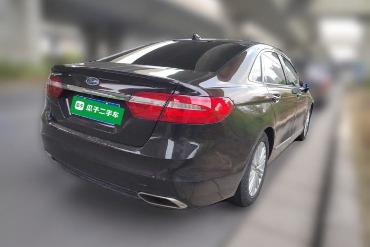 Used Ford Taurus 2017 EcoBoost 245 Fashion Edition Rear Right 45 Deg