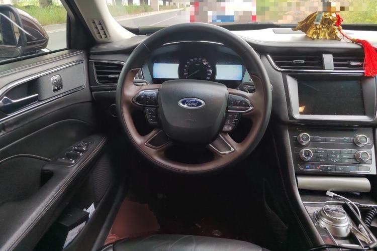 Used Ford Taurus 2017 EcoBoost 245 Fashion Edition Steering Wheel