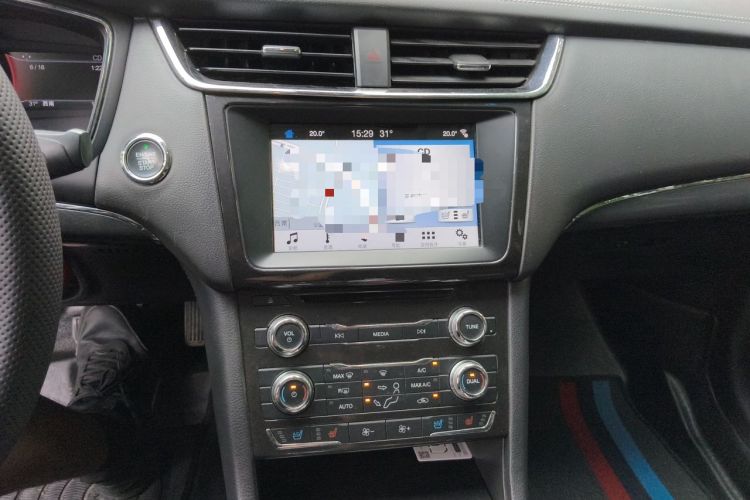 Used Ford Taurus 2017 EcoBoost 245 Fashion Edition Audio And AC Panel