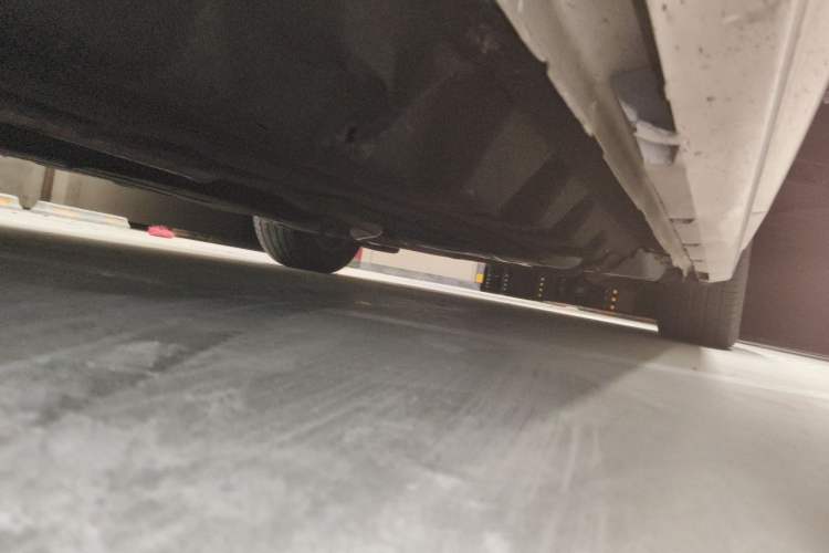 Used Ford Taurus 2017 EcoBoost 245 Fashion Edition Chassis Front Left