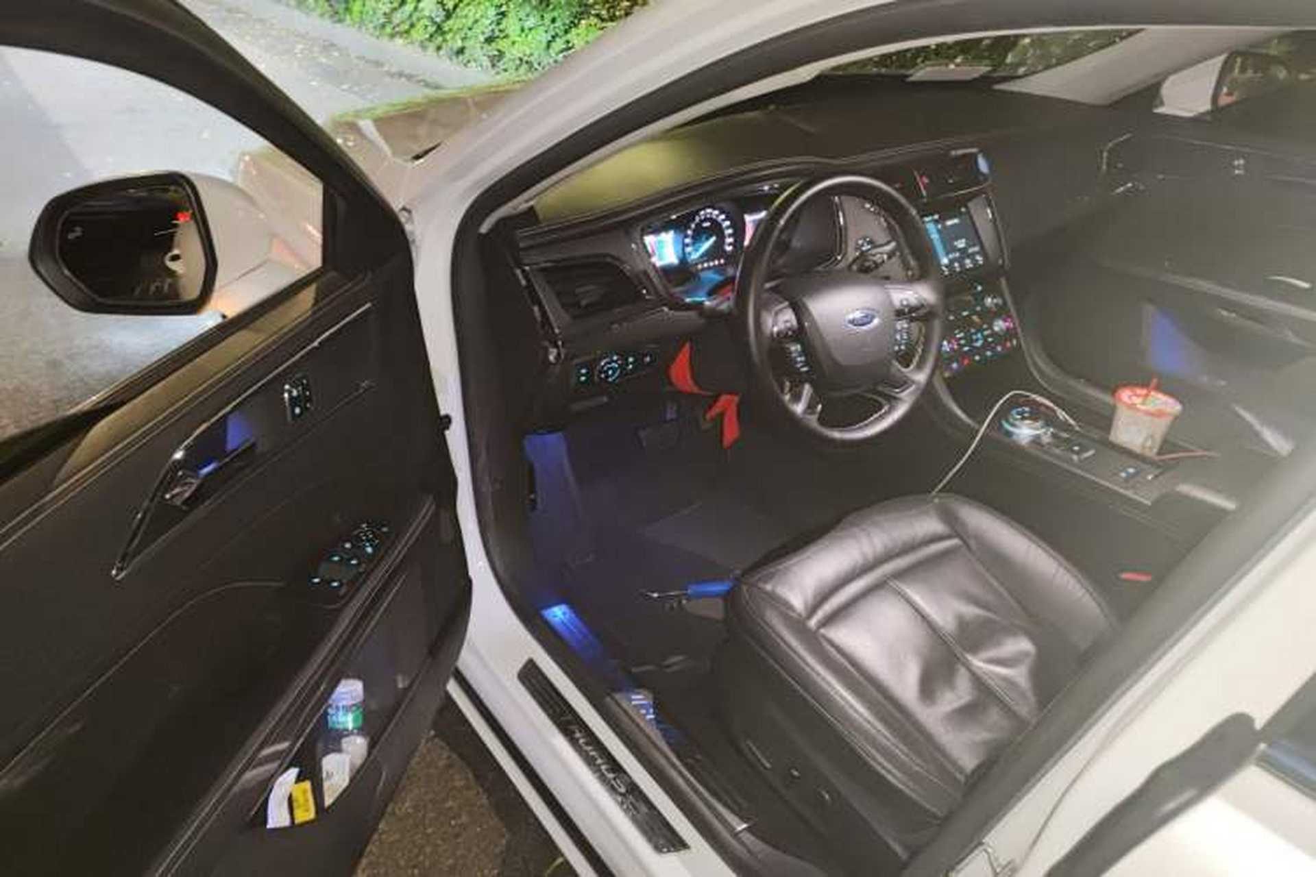 Used Ford Taurus 2017 EcoBoost 245 Fashion Edition Driver Seat