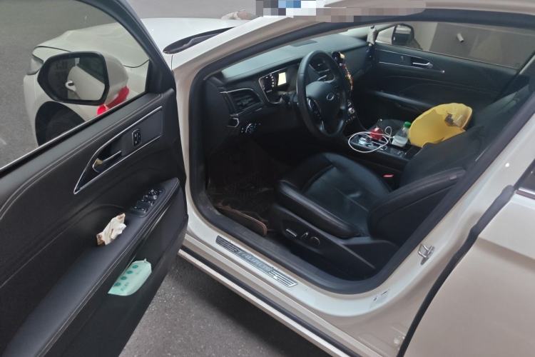 Used Ford Taurus 2017 EcoBoost 245 Fashion Edition Driver Seat