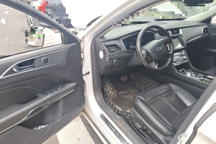 Used Ford Taurus 2017 EcoBoost 245 Fashion Edition Driver Seat