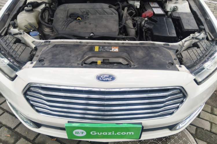 Used Ford Taurus 2017 EcoBoost 180 Luxury Model Engine Bay