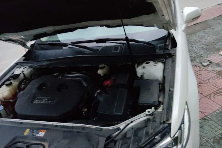 Used Ford Taurus 2017 EcoBoost 245 Luxury Model Engine Bay Left