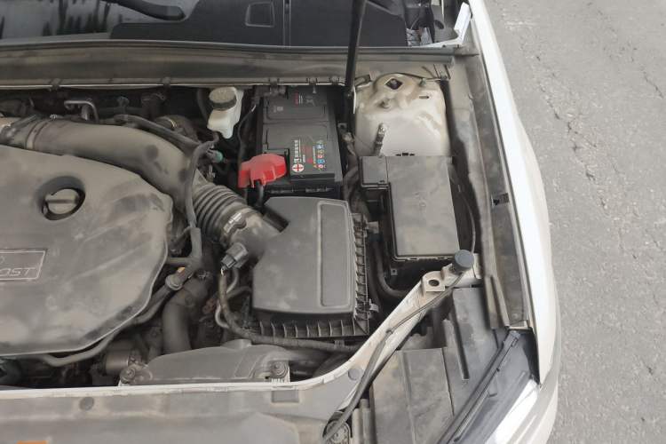 Used Ford Taurus 2017 EcoBoost 245 Luxury Model Engine Bay Left
